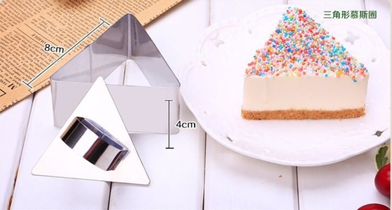 RK Bakeware الصين الخدمات الغذائية NSF مثلث Mousse الكعكة حلقة الفولاذ المقاوم للصدأ حلقة العفن قطع البسكويت الكعكة العفن