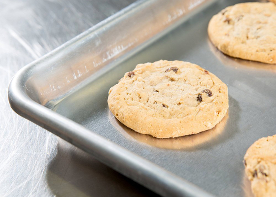 RK Bakeware الصين خدمة الطعام الحجم الكامل 18 &quot;× 26&quot; الصفحة التجارية من الألومنيوم وعاء 18 مقياس