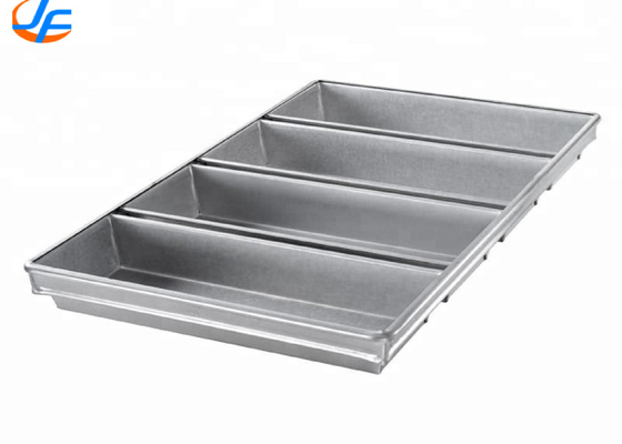 RK Bakeware الصين-شيكاغو المعدنية 4 أحزمة زجاجية القرفة حزمة لفة خبز وعاء