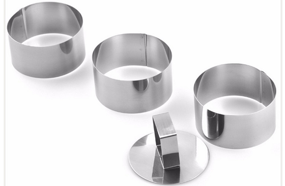 RK Bakeware الصين Foodservice NSF الحلوى الدائرية حلقات الكعكة من الفولاذ المقاوم للصدأ لون فضي